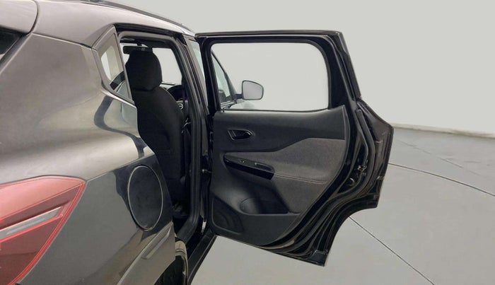 2024 Nissan MAGNITE Kuro Edition 1.0  MT , Petrol, Manual, 20,428 km, RHS Rear Door