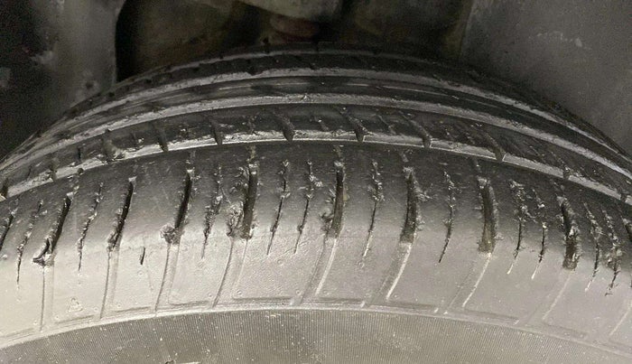 2021 Tata Harrier XZA PLUS 2.0L DUAL TONE, Diesel, Automatic, 44,023 km, Left Rear Tyre Tread