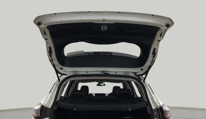 2021 Tata Harrier XZA PLUS 2.0L DUAL TONE, Diesel, Automatic, 44,023 km, Boot Door Open