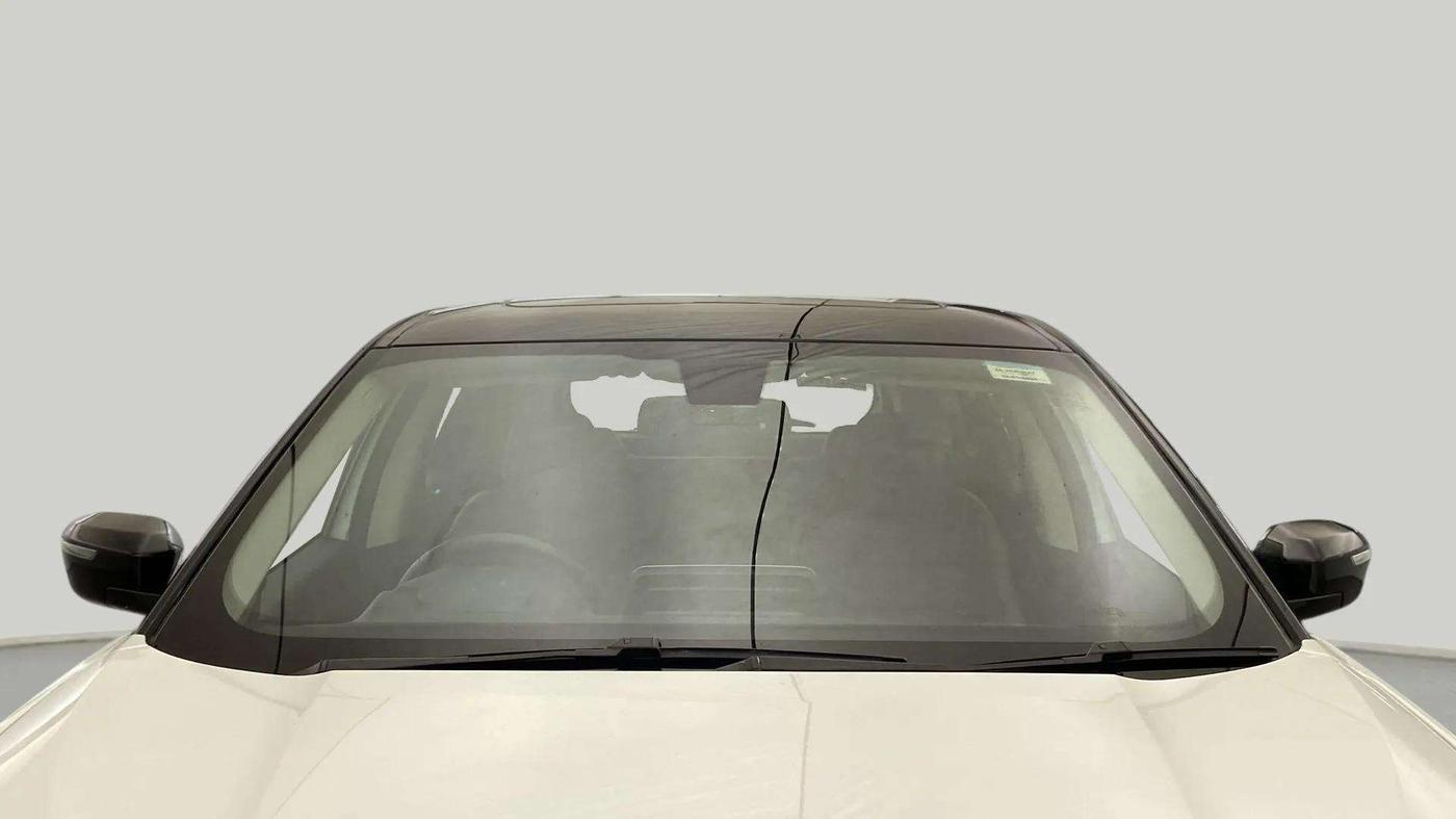 2021 Tata Harrier XZA PLUS 2.0L DUAL TONE, Diesel, Automatic, 44,378 km, Front Windshield