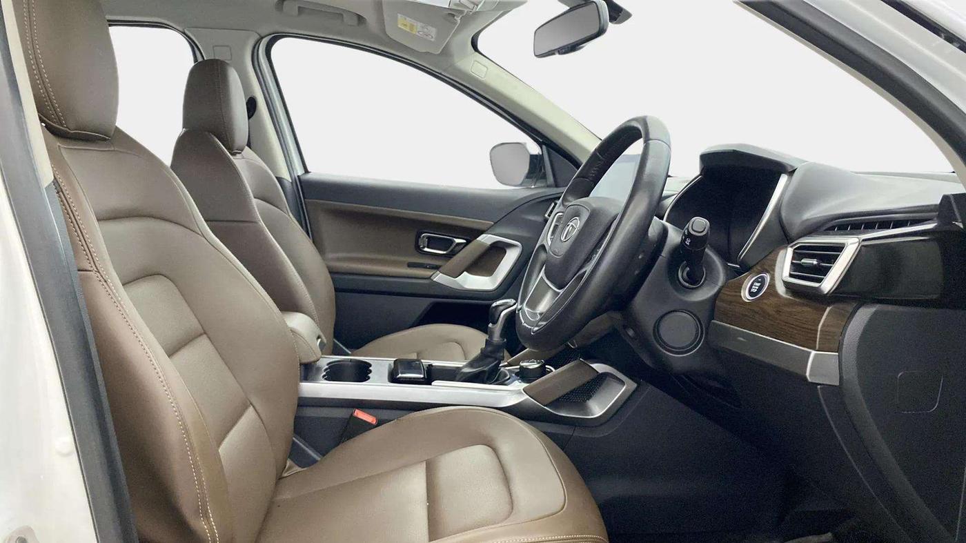 2021 Tata Harrier XZA PLUS 2.0L DUAL TONE, Diesel, Automatic, 44,378 km, Right Side Front Door Cabin