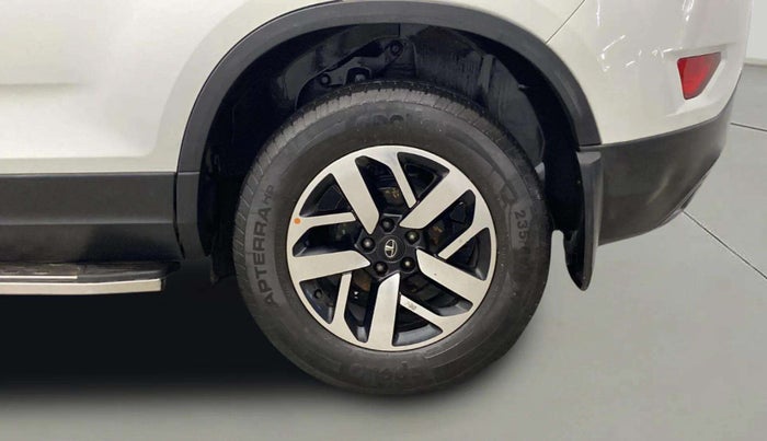 2021 Tata Harrier XZA PLUS 2.0L DUAL TONE, Diesel, Automatic, 44,023 km, Left Rear Wheel