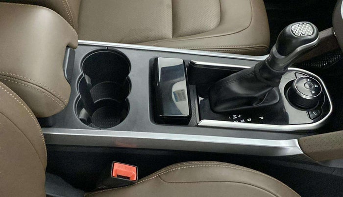 2021 Tata Harrier XZA PLUS 2.0L DUAL TONE, Diesel, Automatic, 44,023 km, Gear Lever