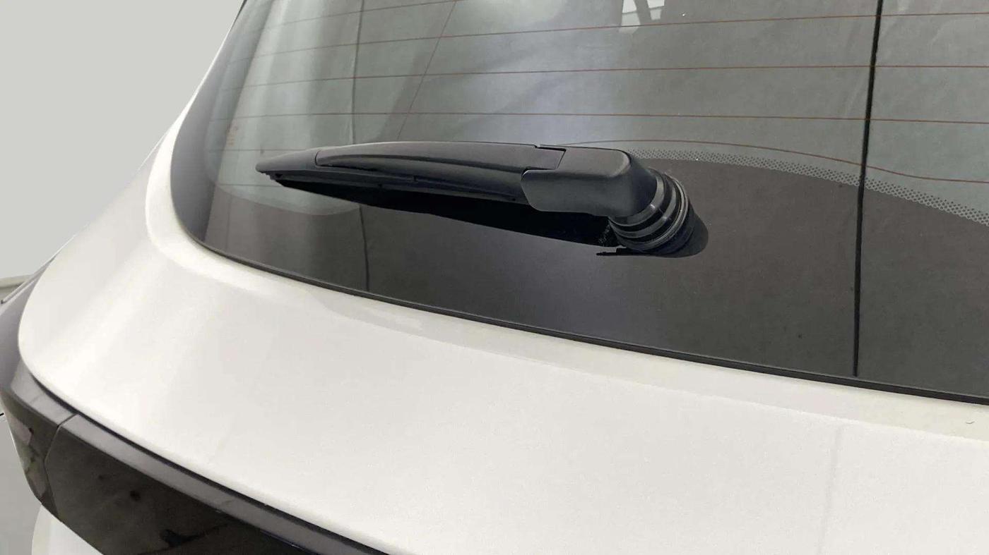 2021 Tata Harrier XZA PLUS 2.0L DUAL TONE, Diesel, Automatic, 44,378 km, Rear Wiper