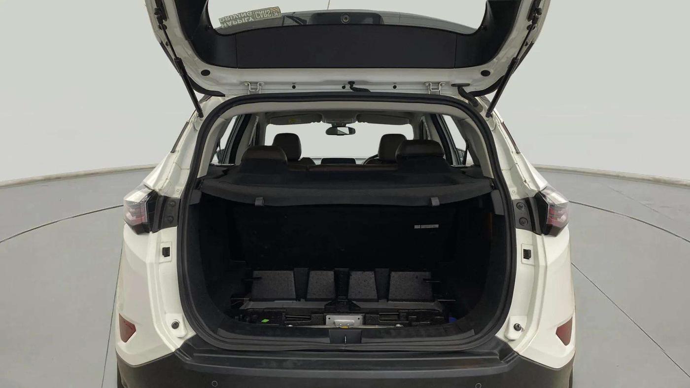 2021 Tata Harrier XZA PLUS 2.0L DUAL TONE, Diesel, Automatic, 44,378 km, Boot Inside