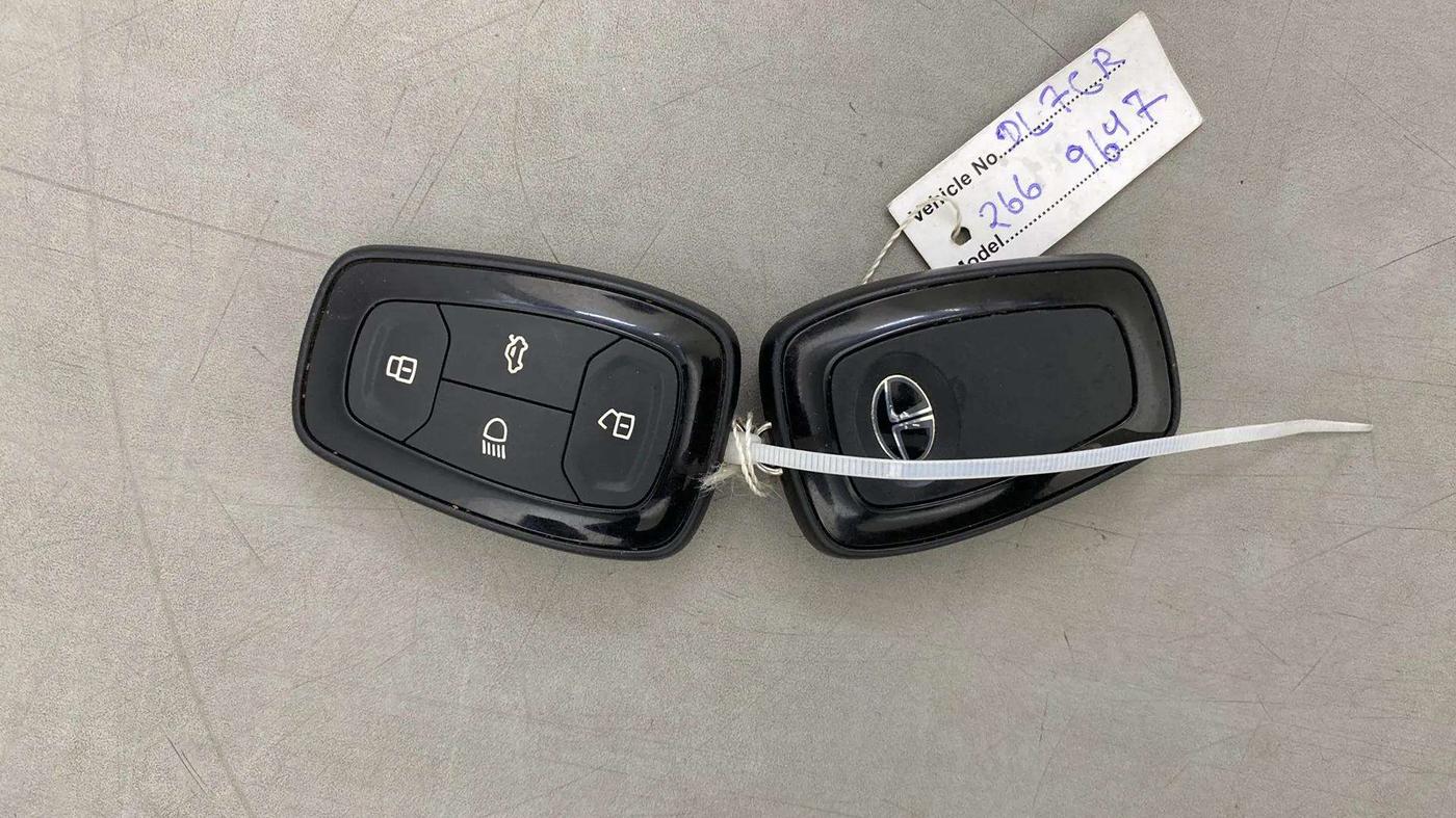 2021 Tata Harrier XZA PLUS 2.0L DUAL TONE, Diesel, Automatic, 44,378 km, Key Close Up