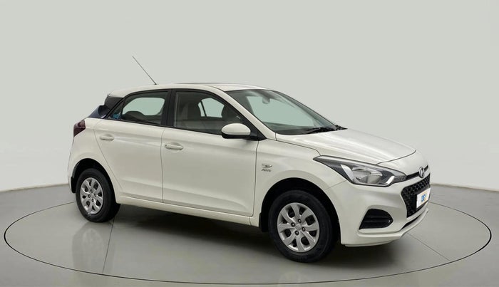 2018 Hyundai Elite i20 MAGNA EXECUTIVE CVT, Petrol, Automatic, 12,704 km, Right Front Diagonal