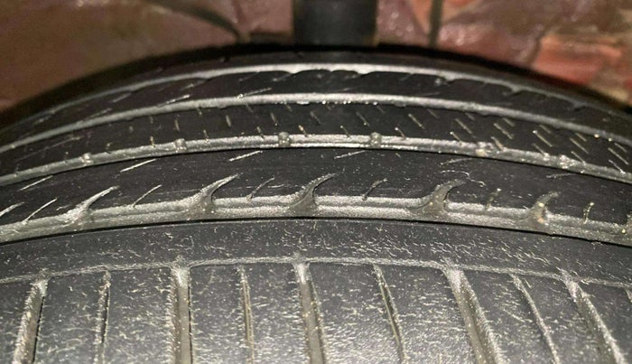 2017 Hyundai Creta SX PLUS 1.6 PETROL, Petrol, Manual, 73,653 km, Right Front Tyre Tread