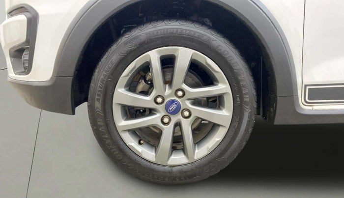 2019 Ford FREESTYLE TITANIUM 1.5 DIESEL, Diesel, Manual, 74,073 km, Left Front Wheel