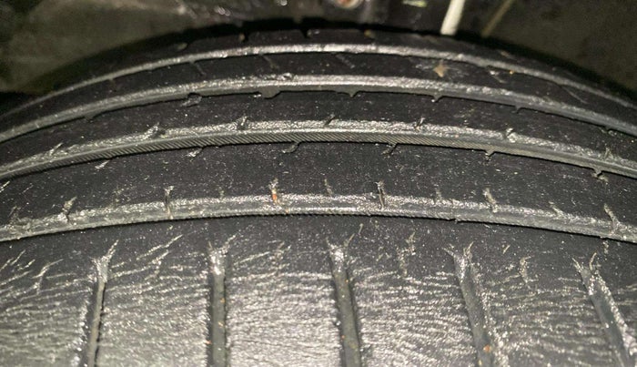 2016 Maruti Baleno ZETA PETROL 1.2, Petrol, Manual, 47,512 km, Left Front Tyre Tread