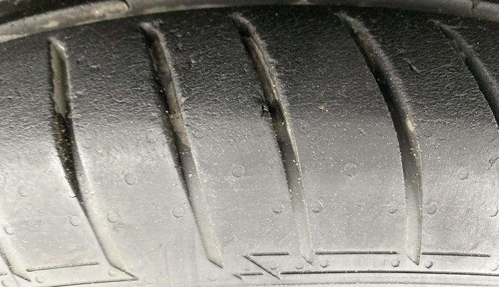 2019 Tata NEXON XMA PETROL, Petrol, Automatic, 94,565 km, Left Front Tyre Tread
