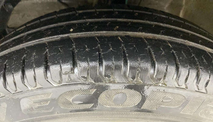 2018 Maruti Dzire VXI, Petrol, Manual, 43,451 km, Left Front Tyre Tread