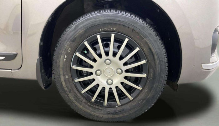 2018 Maruti Dzire VXI, Petrol, Manual, 43,451 km, Right Front Wheel
