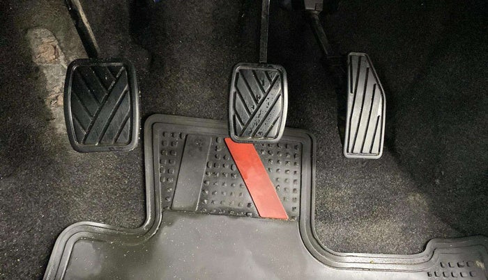2020 Maruti Swift VXI, Petrol, Manual, 53,668 km, Pedals