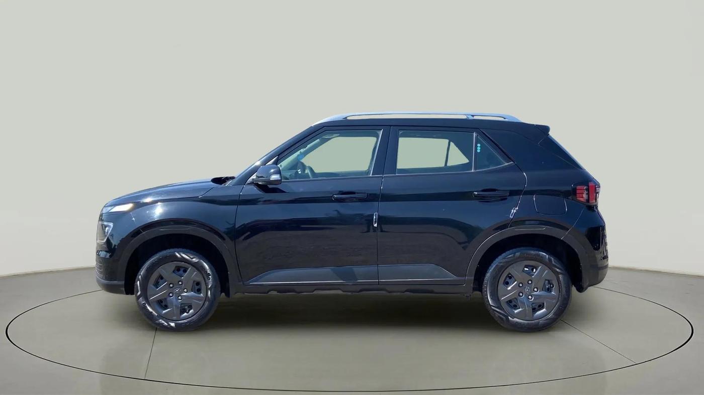 2024 Hyundai VENUE SX 1.2 PETROL, Petrol, Manual, 20,731 km, Left Side