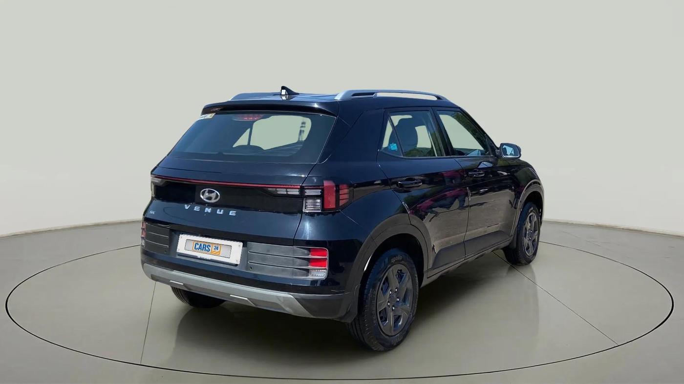 2024 Hyundai VENUE SX 1.2 PETROL, Petrol, Manual, 20,731 km, Right Back Diagonal
