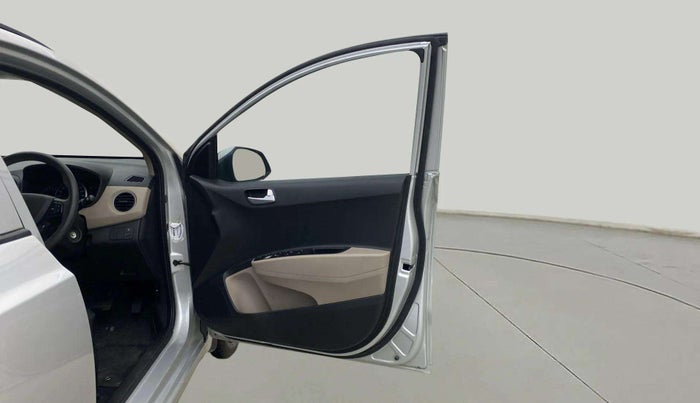 2018 Hyundai Grand i10 SPORTZ (O) AT 1.2 KAPPA VTVT, Petrol, Automatic, 6,422 km, RHS Front Door