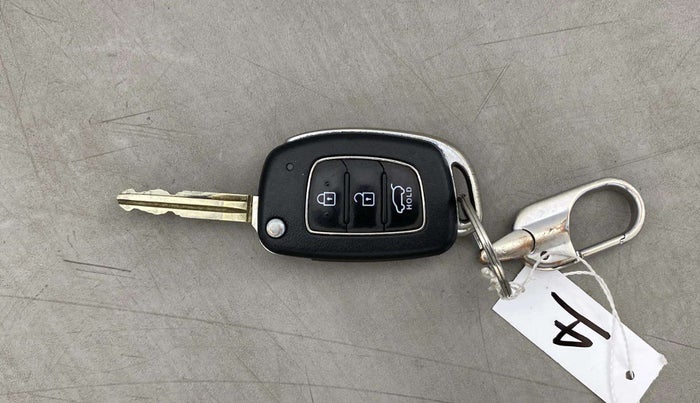 2019 Hyundai Elite i20 MAGNA PLUS 1.2, Petrol, Manual, 76,325 km, Key Close Up