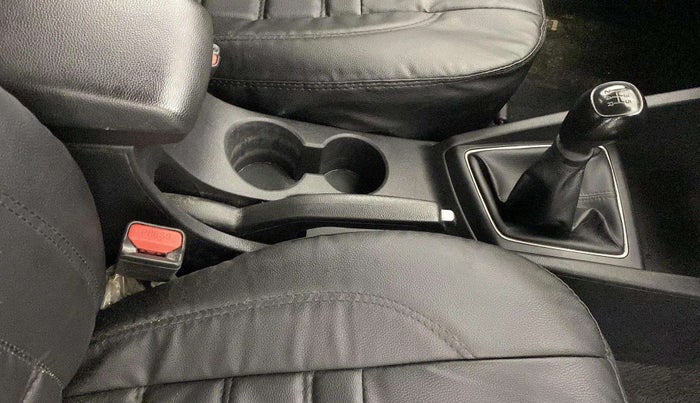 2019 Hyundai Elite i20 MAGNA PLUS 1.2, Petrol, Manual, 76,325 km, Gear Lever