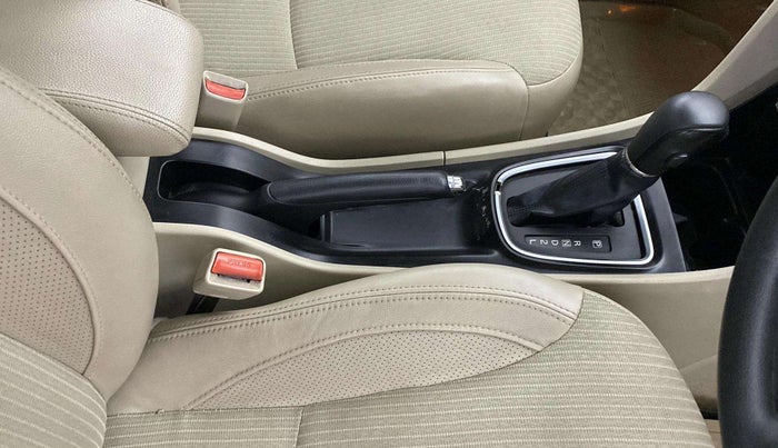 2016 Maruti Ciaz ZXI AT, Petrol, Automatic, 52,426 km, Gear Lever