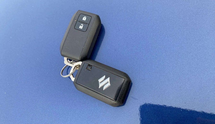 2020 Maruti Baleno ZETA PETROL 1.2, Petrol, Manual, 35,613 km, Key Close Up