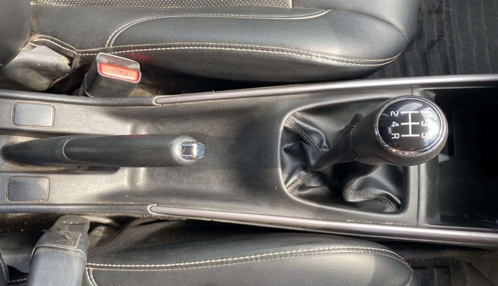 2020 Maruti Baleno DELTA PETROL 1.2, Petrol, Manual, 47,170 km, Gear Lever