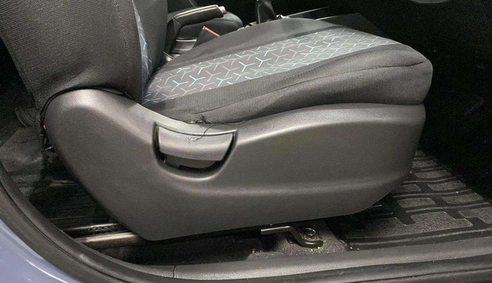 2018 Hyundai Creta E PLUS 1.6 PETROL, Petrol, Manual, 88,764 km, Driver Side Adjustment Panel