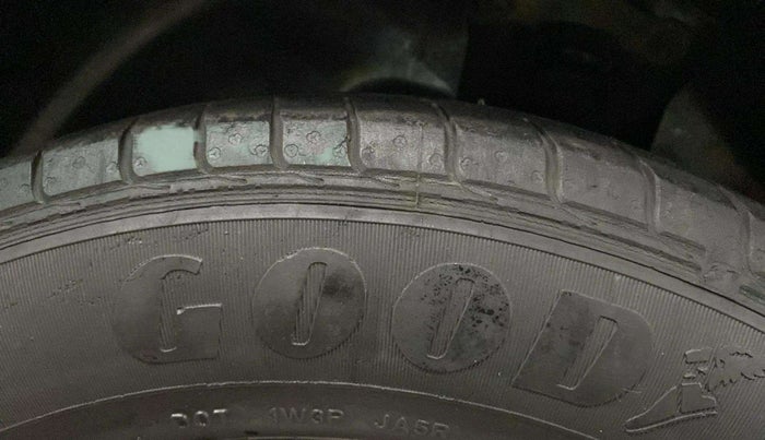 2018 Hyundai Creta E PLUS 1.6 PETROL, Petrol, Manual, 88,764 km, Right Front Tyre Tread