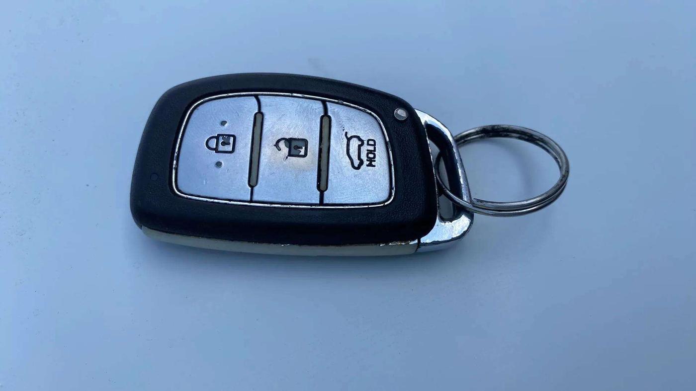 2015 Hyundai Elite i20 ASTA 1.2, Petrol, Manual, 74,677 km, Key Close Up