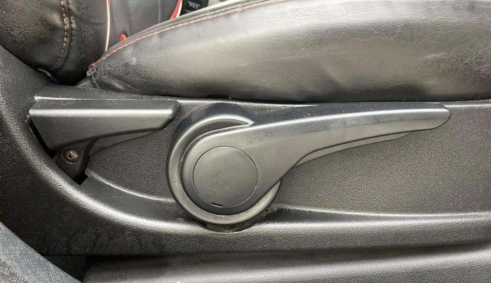 2018 Tata NEXON XZA PLUS DIESEL, Diesel, Automatic, 40,326 km, Driver Side Adjustment Panel
