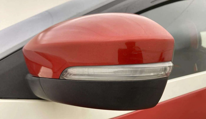 2018 Tata NEXON XZA PLUS DIESEL, Diesel, Automatic, 40,326 km, Left rear-view mirror - Folding motor not working