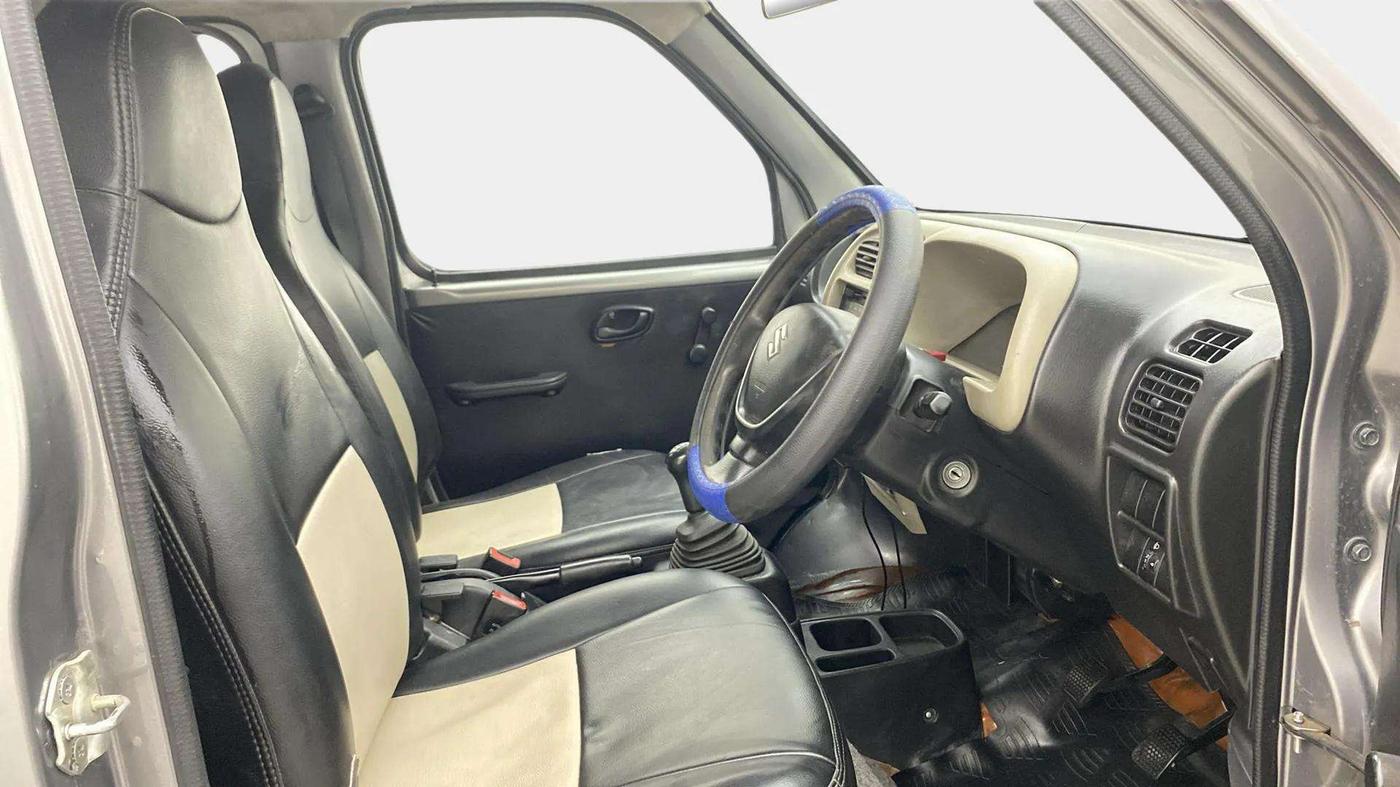2021 Maruti Eeco 7 STR, Petrol, Manual, 75,337 km, Right Side Front Door Cabin