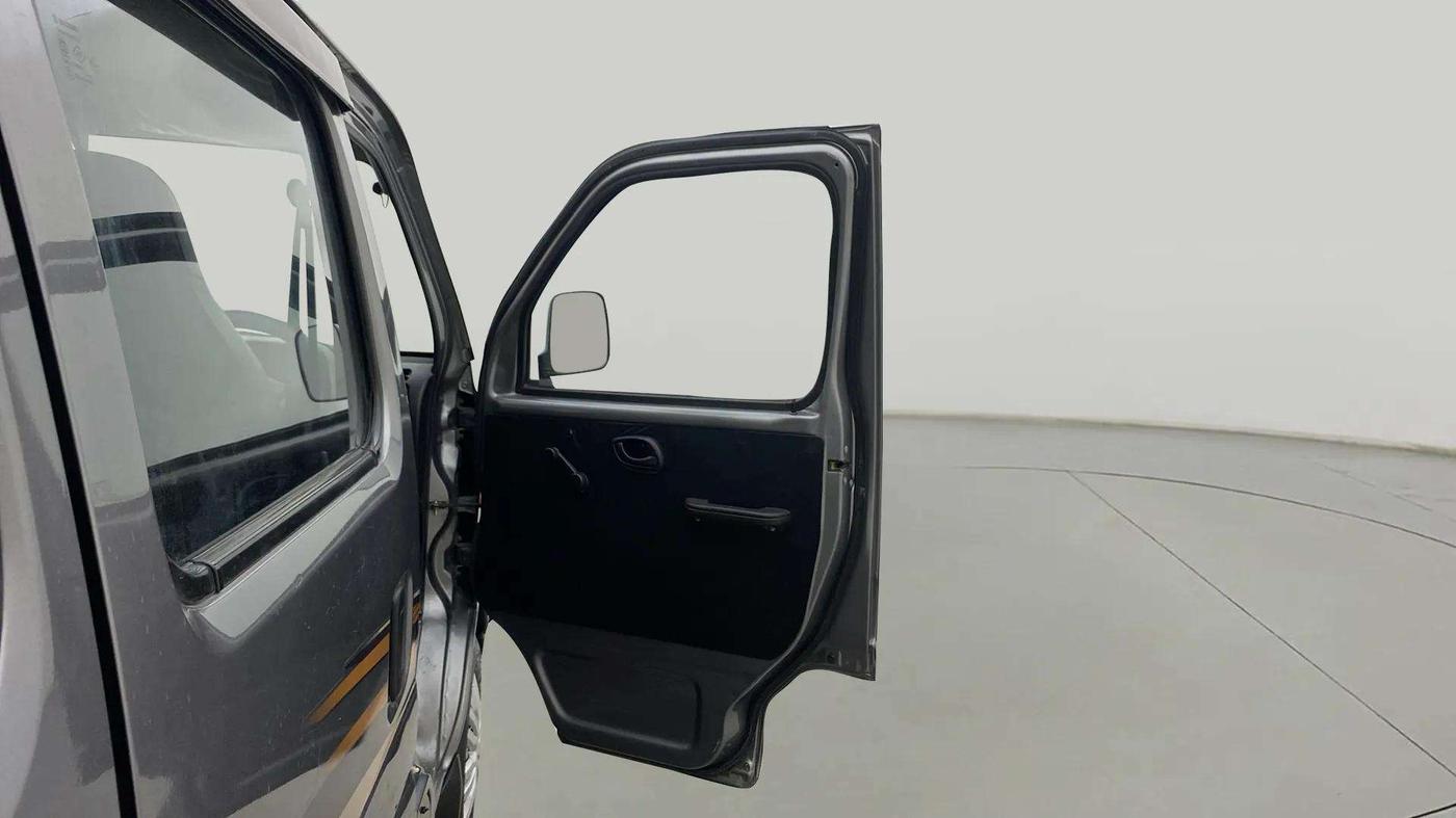 2021 Maruti Eeco 7 STR, Petrol, Manual, 75,337 km, RHS Front Door