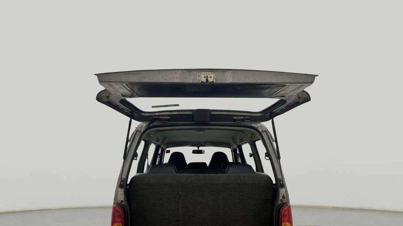 2021 Maruti Eeco 7 STR, Petrol, Manual, 75,337 km, Boot Door Open