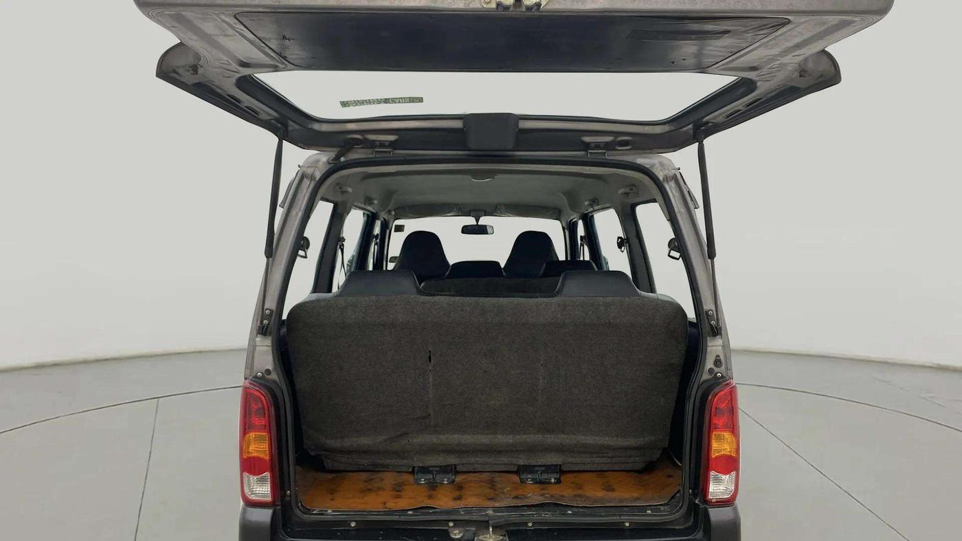 2021 Maruti Eeco 7 STR, Petrol, Manual, 75,337 km, Boot Inside
