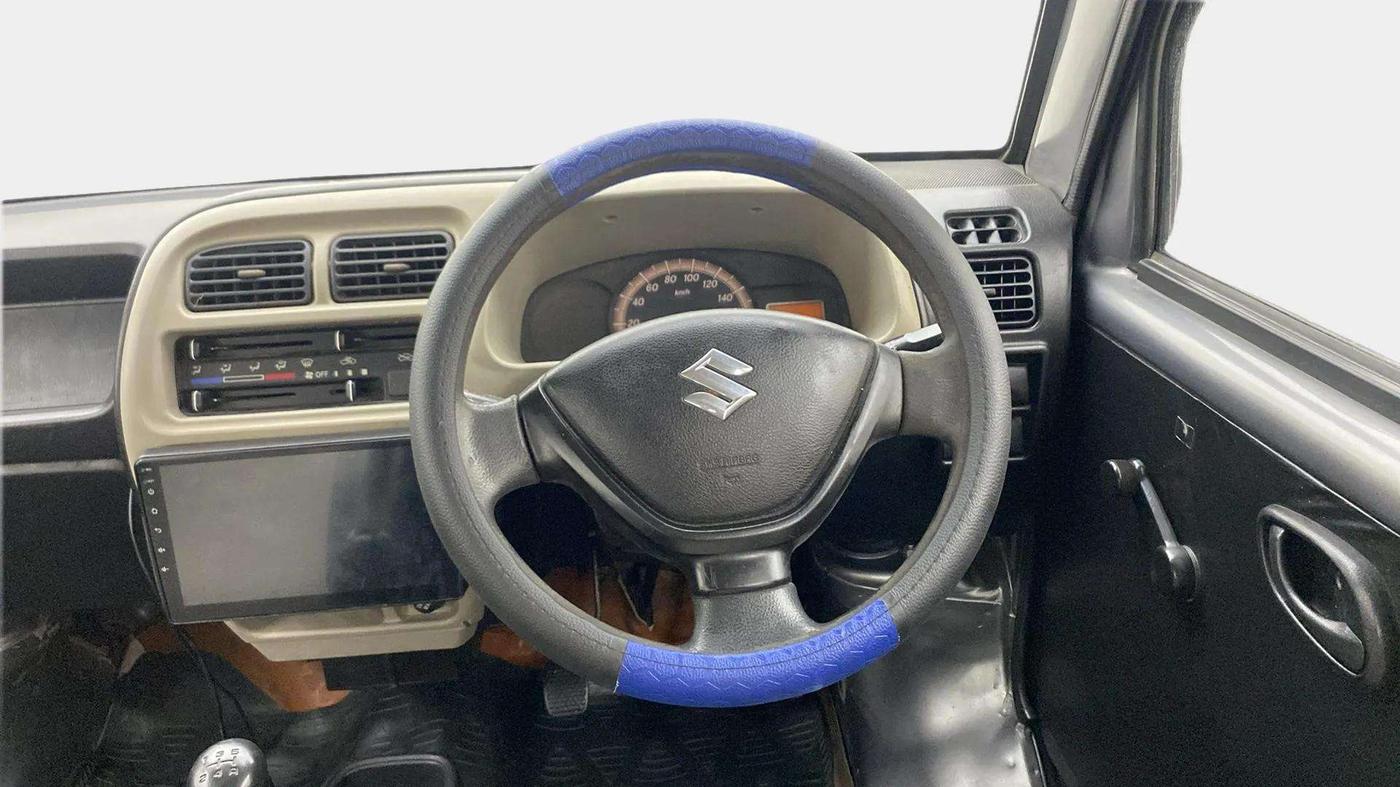 2021 Maruti Eeco 7 STR, Petrol, Manual, 75,337 km, Steering Wheel Close Up