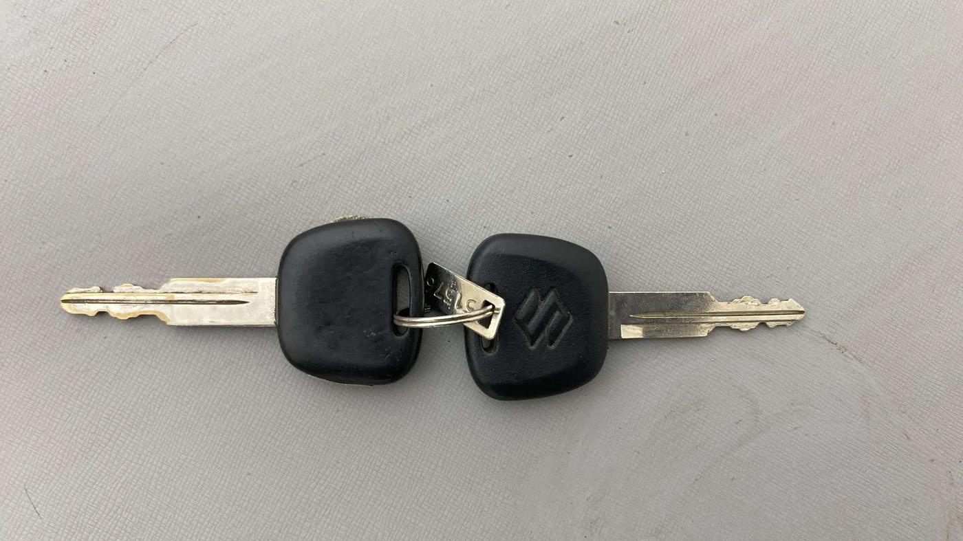2021 Maruti Eeco 7 STR, Petrol, Manual, 75,337 km, Key Close Up