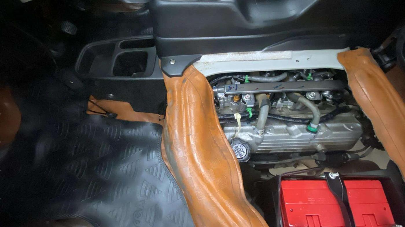 2021 Maruti Eeco 7 STR, Petrol, Manual, 75,337 km, Engine View - Right