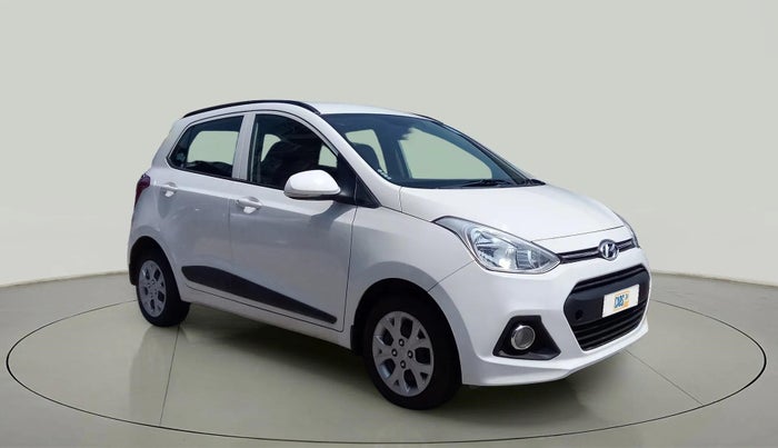 2015 Hyundai Grand i10 SPORTZ 1.2 KAPPA VTVT, Petrol, Manual, 38,005 km, Right Front Diagonal