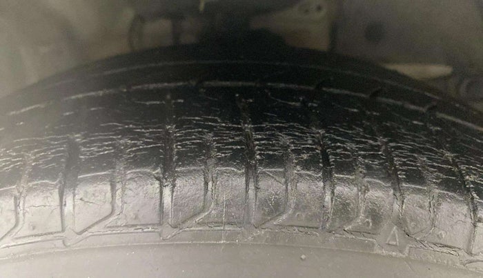 2014 Honda Mobilio 1.5L I-VTEC V, Petrol, Manual, 39,084 km, Right Front Tyre Tread