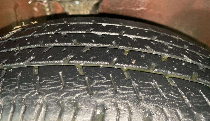 2015 Maruti Alto K10 VXI, Petrol, Manual, 55,761 km, Right Front Tyre Tread