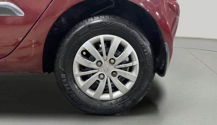 2014 Hyundai i10 SPORTZ 1.1, Petrol, Manual, 65,955 km, Left Rear Wheel