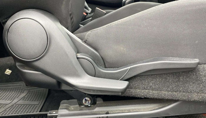 2022 Maruti Swift ZXI PLUS, Petrol, Manual, 60,225 km, Driver Side Adjustment Panel