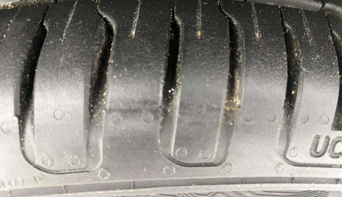 2022 Maruti Swift ZXI PLUS, Petrol, Manual, 60,225 km, Left Front Tyre Tread
