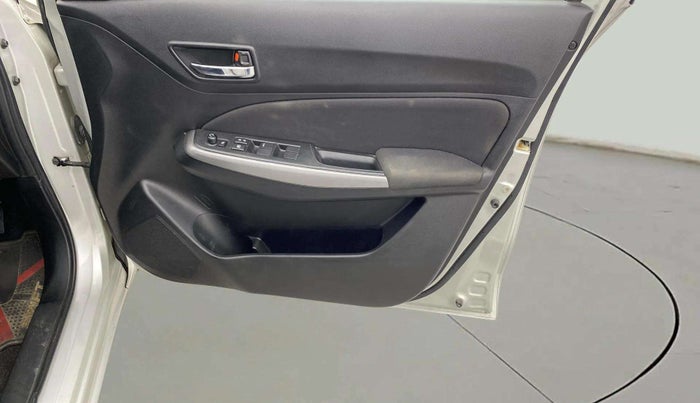 2022 Maruti Swift ZXI PLUS, Petrol, Manual, 60,225 km, Driver Side Door Panels Control