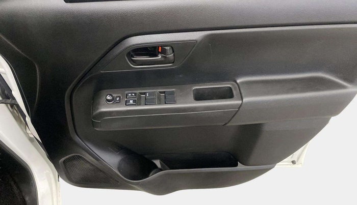 2023 Maruti New Wagon-R LXI CNG 1.0, CNG, Manual, 53,820 km, Driver Side Door Panels Control