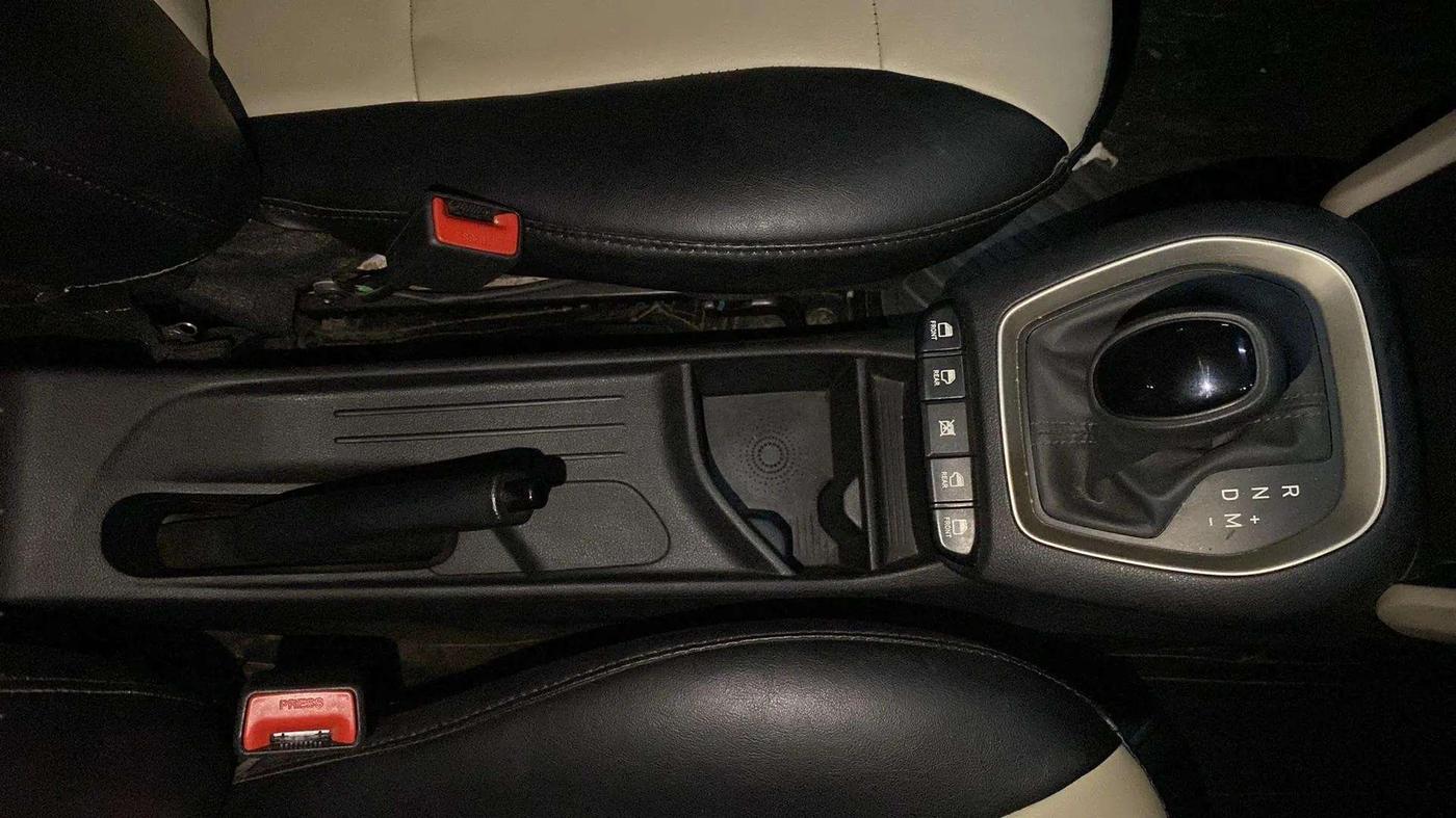 2021 Hyundai NEW SANTRO SPORTZ AMT, Petrol, Automatic, 12,978 km, Gear Lever