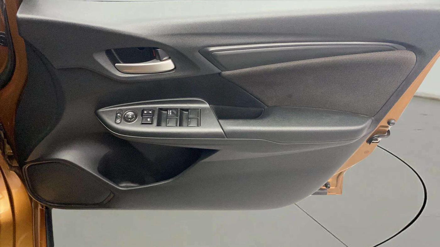 2021 Honda WR-V 1.2L I-VTEC SV MT, Petrol, Manual, 34,422 km, Driver Side Door Panels Control