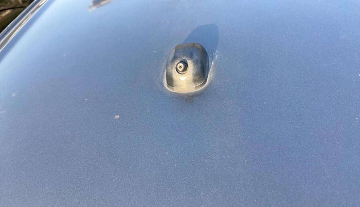 2019 Maruti Swift VXI, Petrol, Manual, 61,694 km, Key Close Up