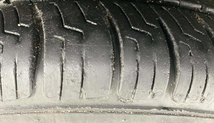 2018 Hyundai Grand i10 SPORTZ AT 1.2 KAPPA VTVT, Petrol, Automatic, 66,464 km, Left Front Tyre Tread